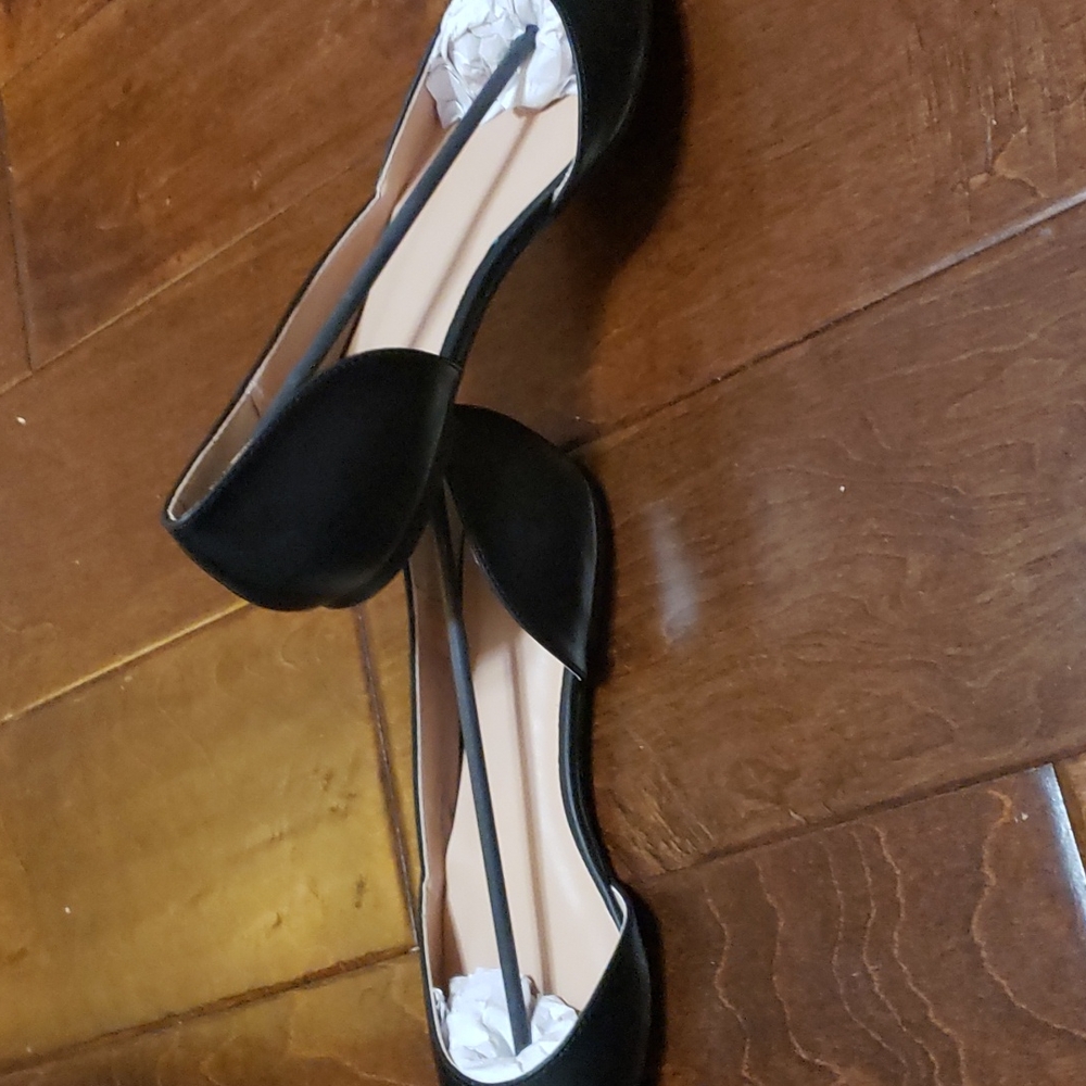 Journee Collection Sz 10 Cortini Black Pointed Toe Flat Open side NWT - Picture 3 of 5